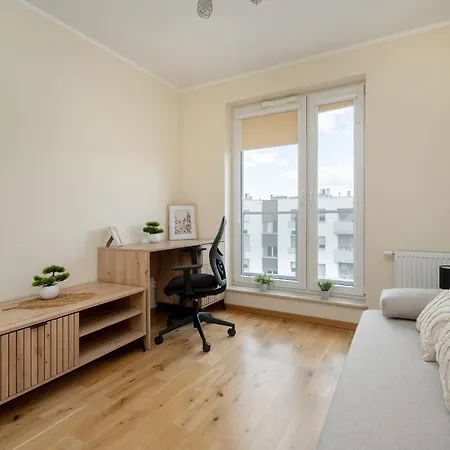 Exceptional With Parking For 6 Guests By Renters Wrocław