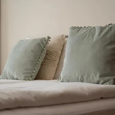 Apartamento Exceptional With Parking For 6 Guests By Renters Breslavia